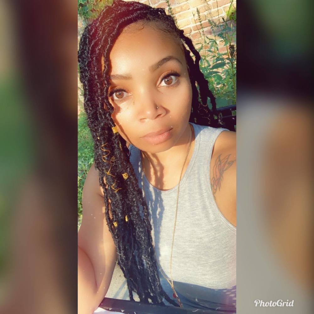 Meet your Posher, Iisha